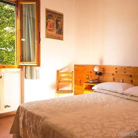 Del Hotel